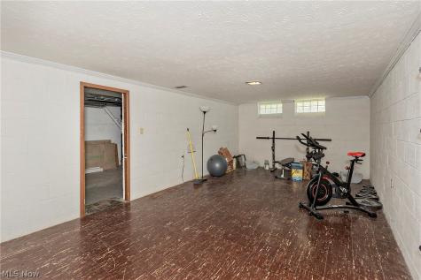 1649 Gilbert Drive Mayfield Heights OH 44124