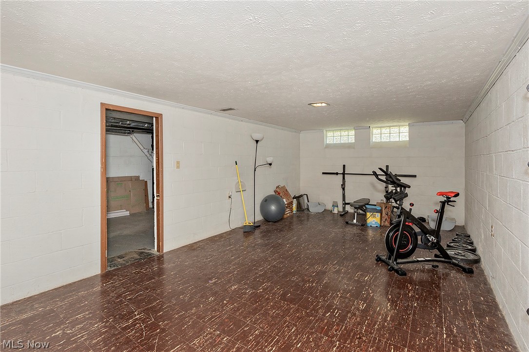 1649 Gilbert Drive Mayfield Heights OH 44124