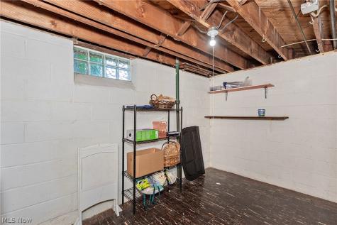 1649 Gilbert Drive Mayfield Heights OH 44124