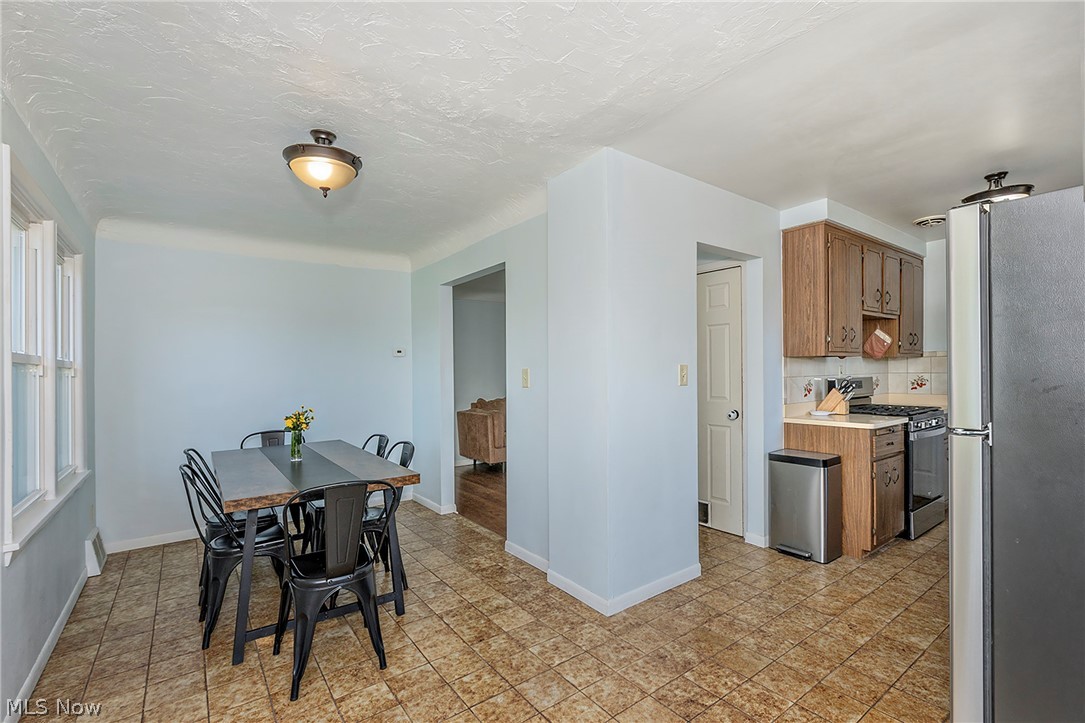 1649 Gilbert Drive Mayfield Heights OH 44124