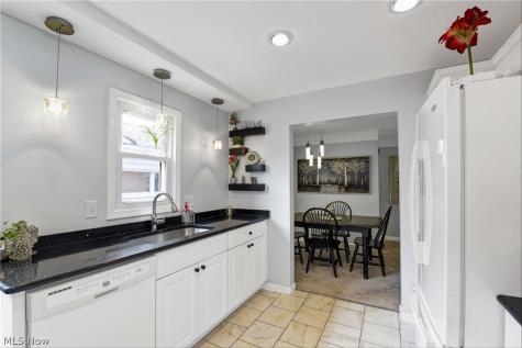 6483 Fernhurst Avenue Parma Heights OH 44130