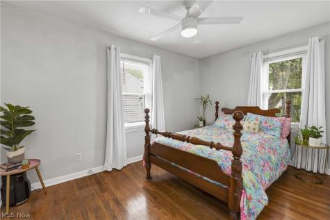 6483 Fernhurst Avenue Parma Heights OH 44130
