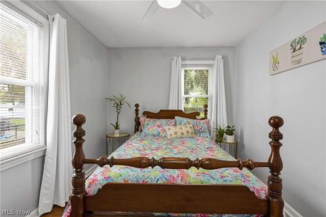 6483 Fernhurst Avenue Parma Heights OH 44130