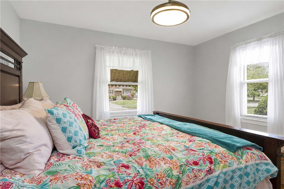 6483 Fernhurst Avenue Parma Heights OH 44130