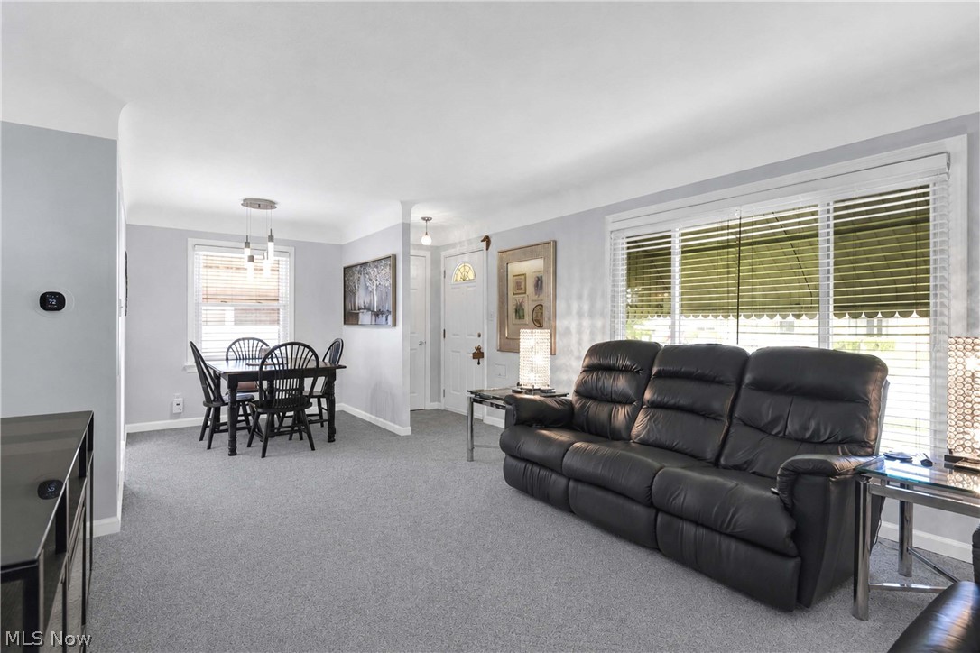 6483 Fernhurst Avenue Parma Heights OH 44130