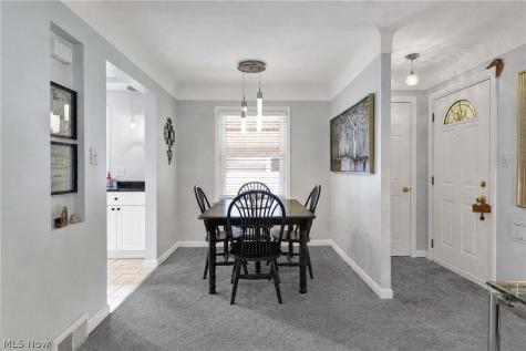 6483 Fernhurst Avenue Parma Heights OH 44130