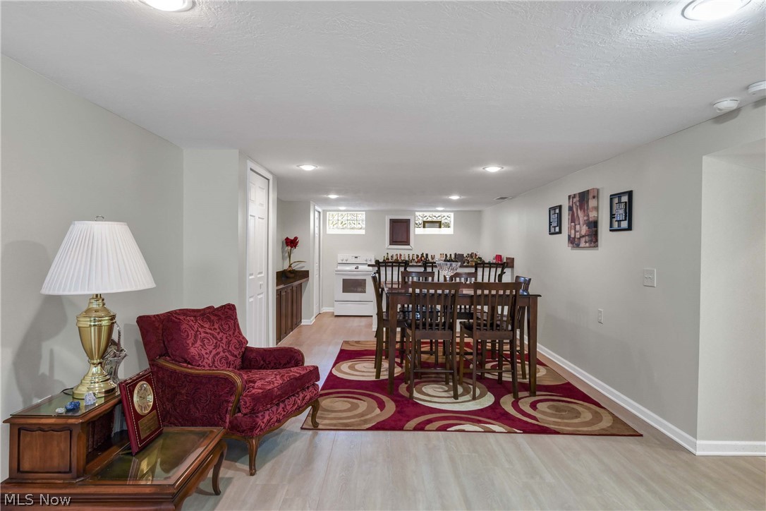 6483 Fernhurst Avenue Parma Heights OH 44130