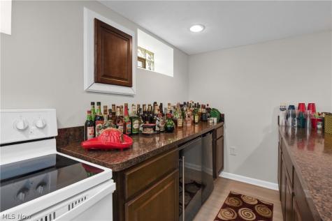 6483 Fernhurst Avenue Parma Heights OH 44130