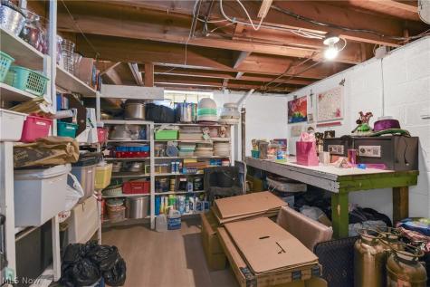 6483 Fernhurst Avenue Parma Heights OH 44130