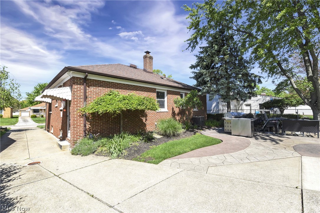 6483 Fernhurst Avenue Parma Heights OH 44130