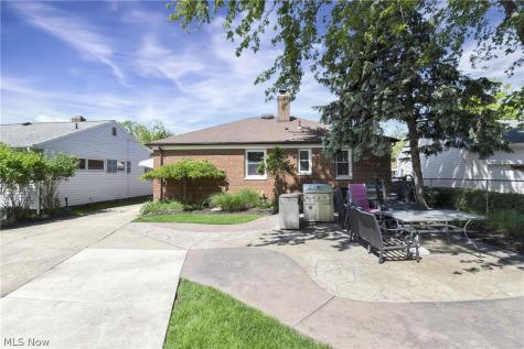 6483 Fernhurst Avenue Parma Heights OH 44130