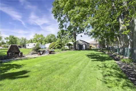 6483 Fernhurst Avenue Parma Heights OH 44130