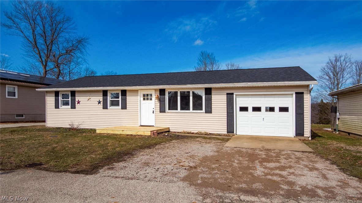 96 Summit Street Roseville OH 43777