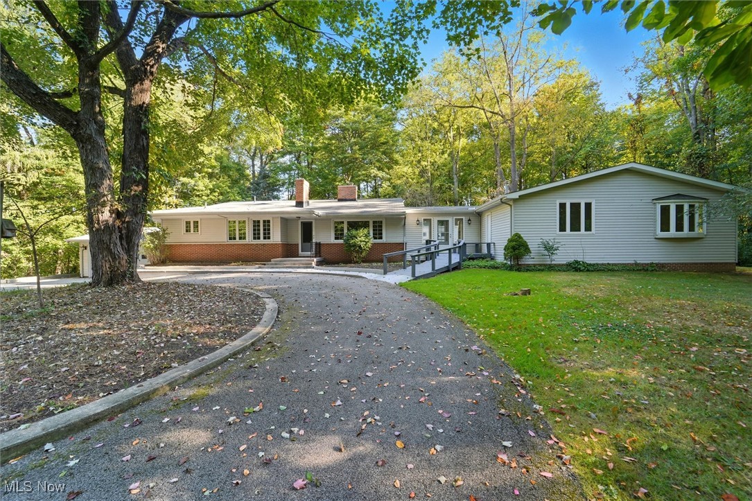 11884 Frost Road Mantua OH 44255