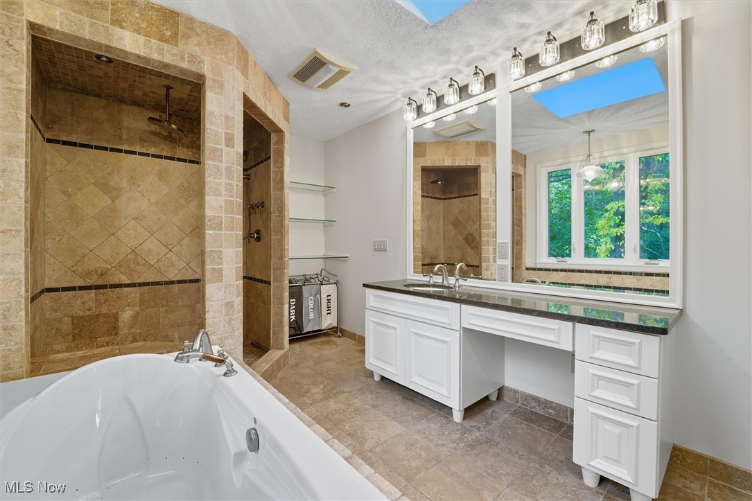 11884 Frost Road Mantua OH 44255