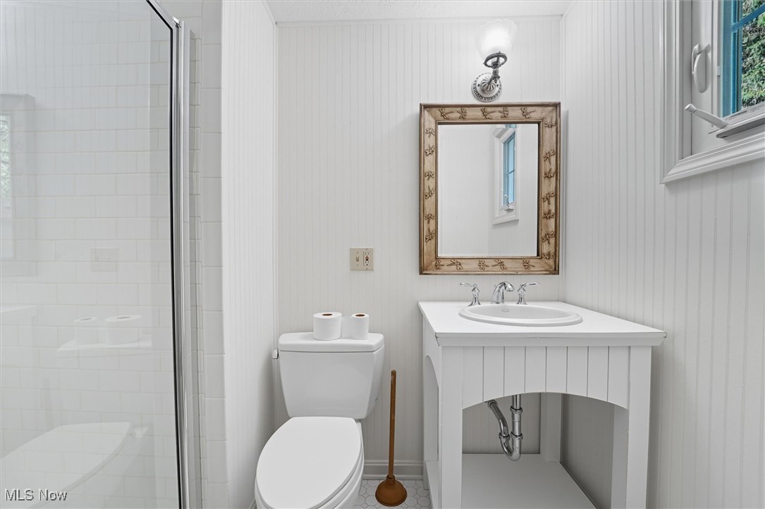 11884 Frost Road Mantua OH 44255