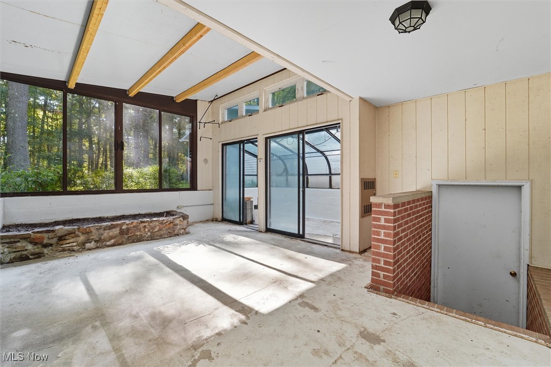 11884 Frost Road Mantua OH 44255