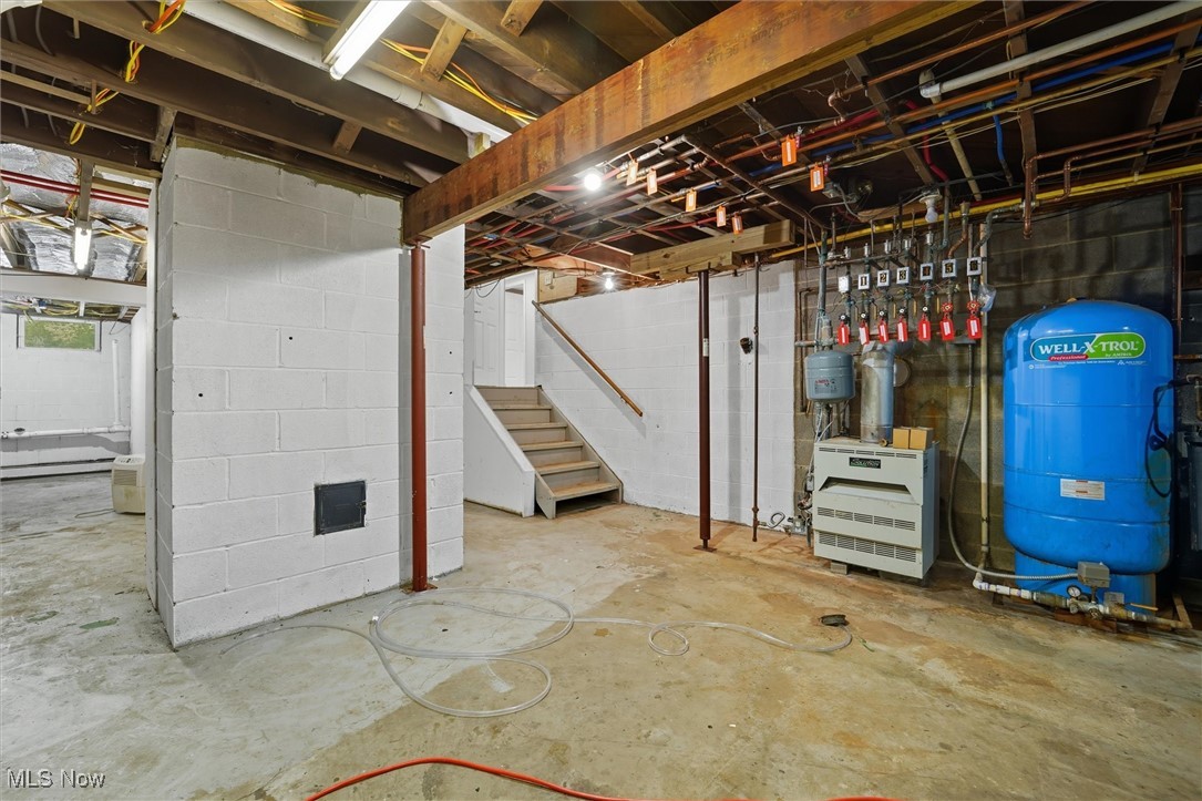 11884 Frost Road Mantua OH 44255