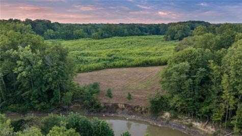 410 Columbia Road Valley City OH 44280