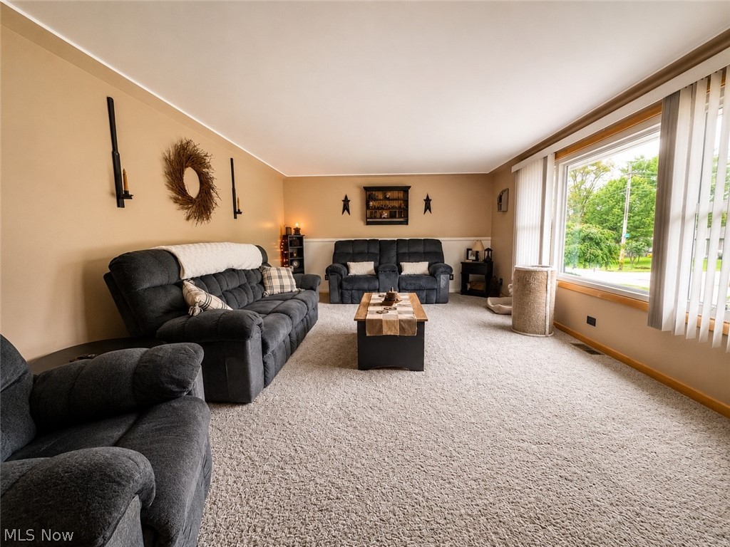 337 Bell Avenue Columbiana OH 44408