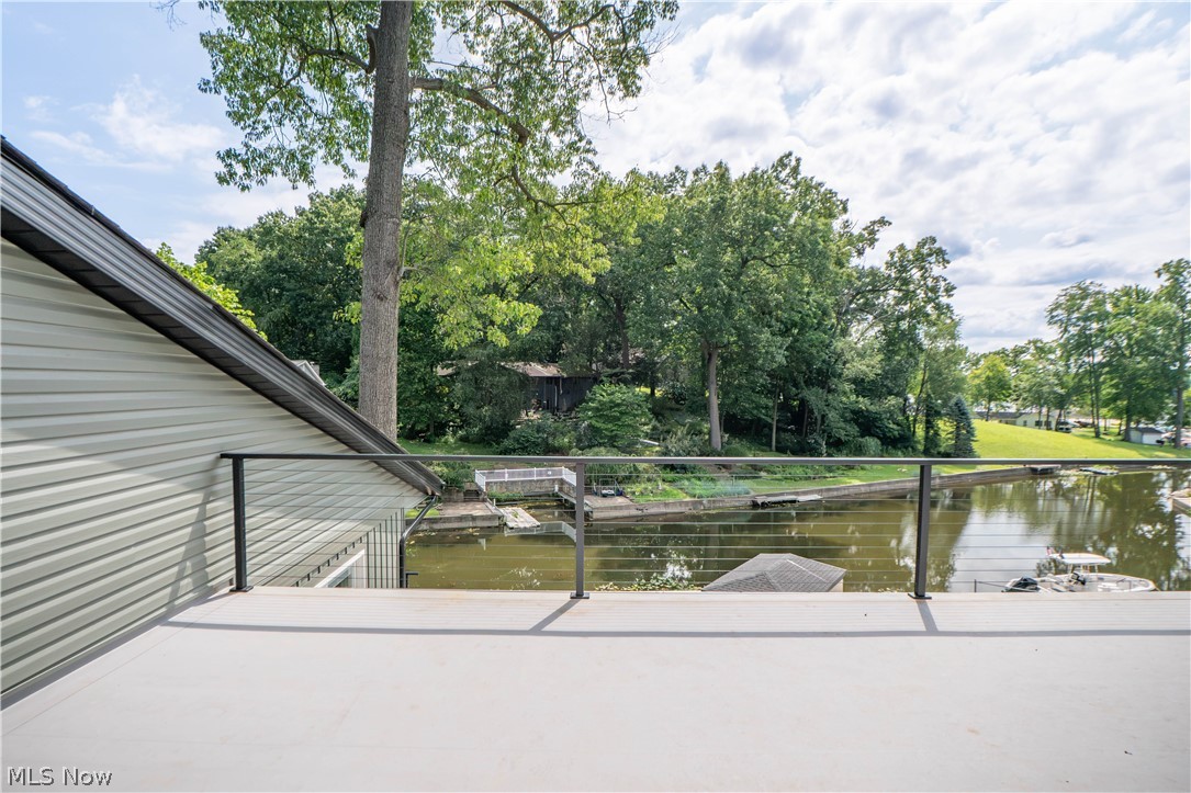 4567 Rex Lake Drive New Franklin OH 44319