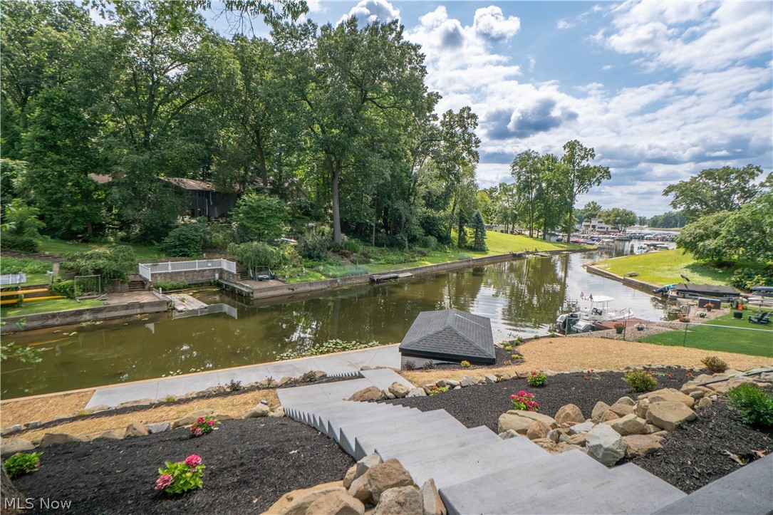 4567 Rex Lake Drive New Franklin OH 44319