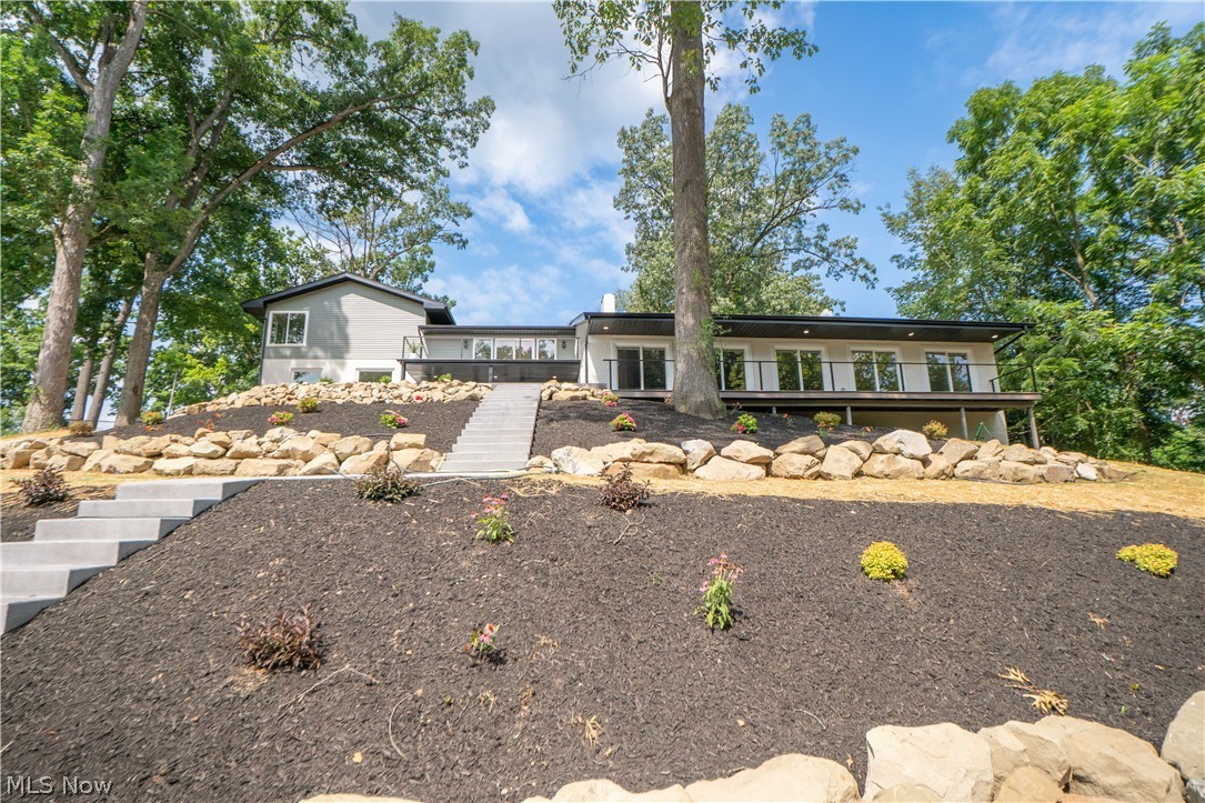 4567 Rex Lake Drive New Franklin OH 44319