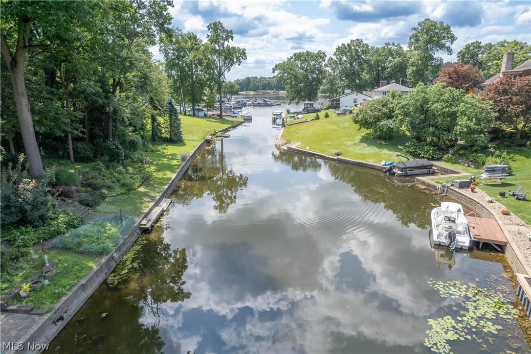 4567 Rex Lake Drive New Franklin OH 44319