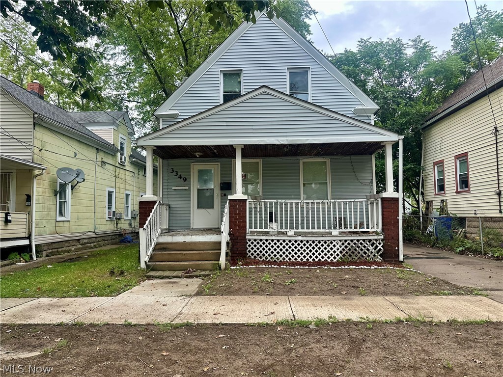 3349 W 63rd Cleveland OH 44102