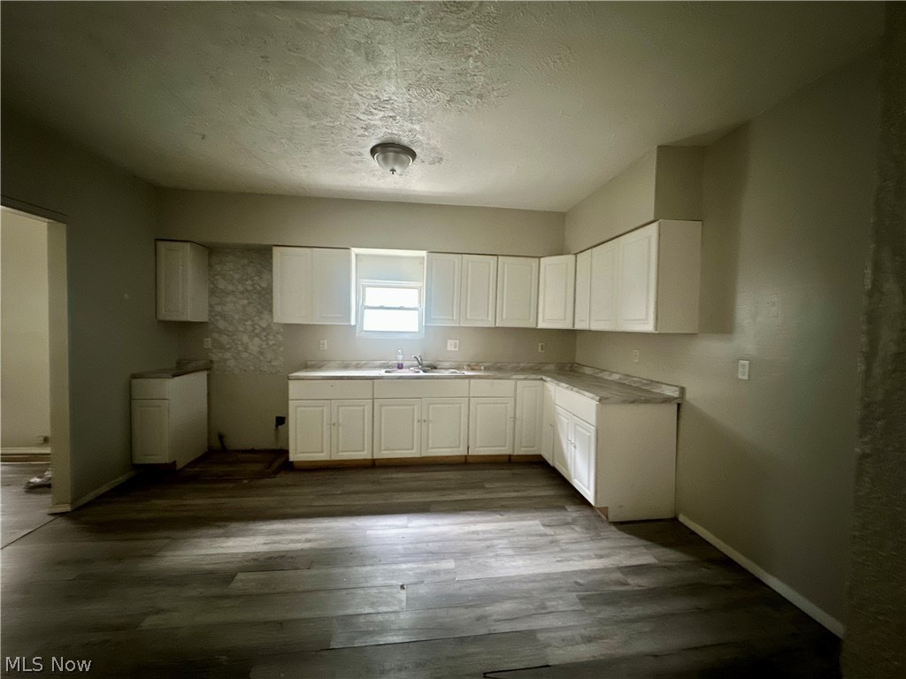 3349 W 63rd Cleveland OH 44102