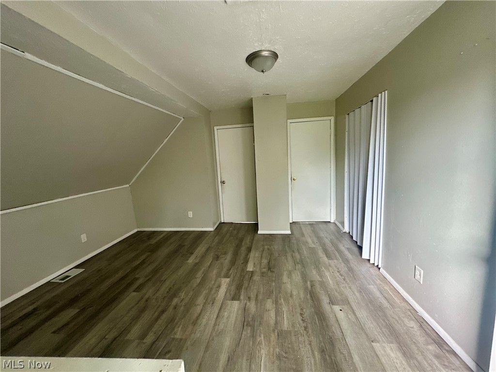 3349 W 63rd Cleveland OH 44102
