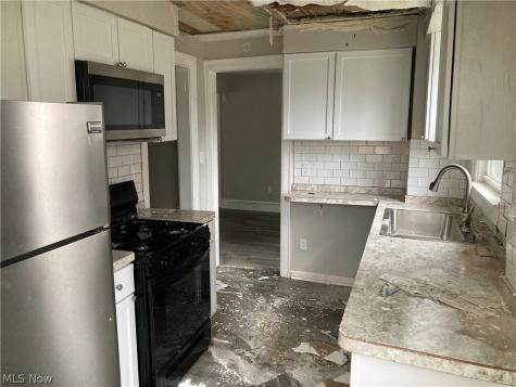 1499 Beardsley Street Akron OH 44301