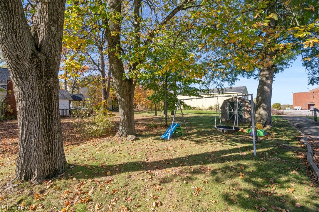 13790 Spring Street Burton OH 44021