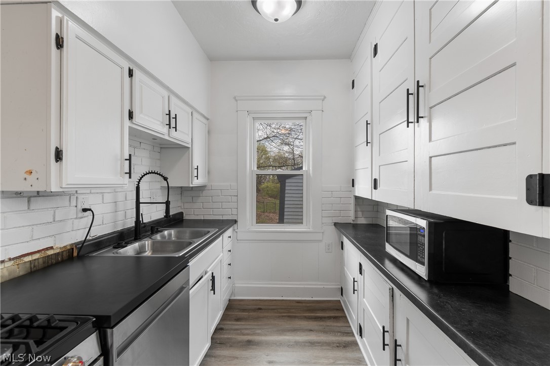 32 Penfield Avenue Akron OH 44310