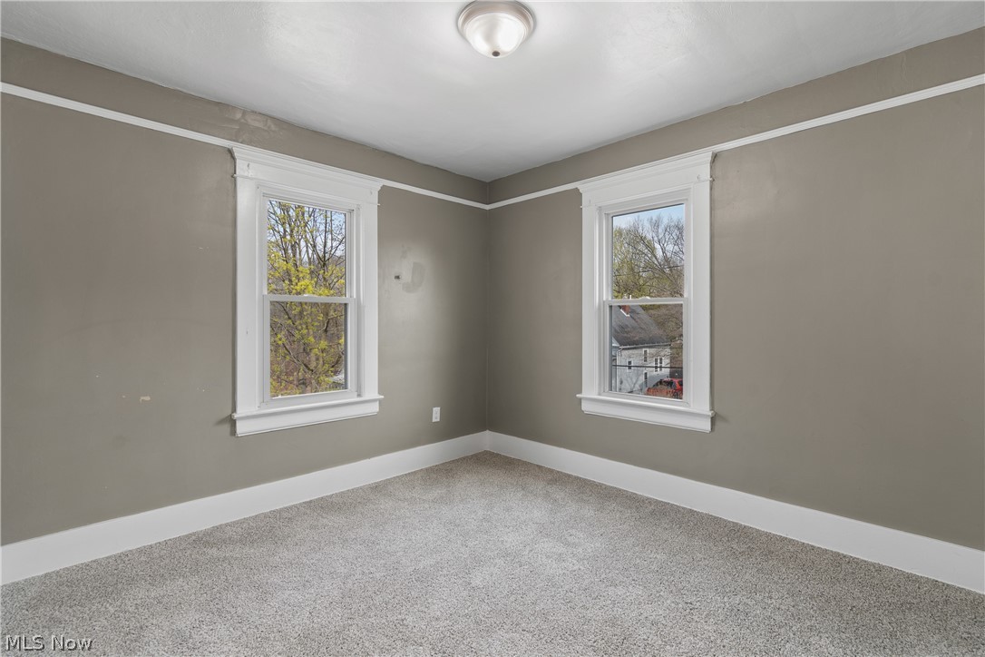 32 Penfield Avenue Akron OH 44310