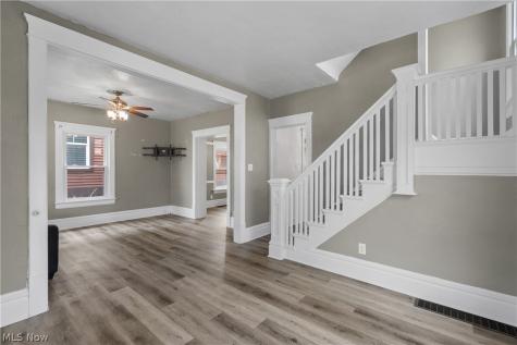 32 Penfield Avenue Akron OH 44310