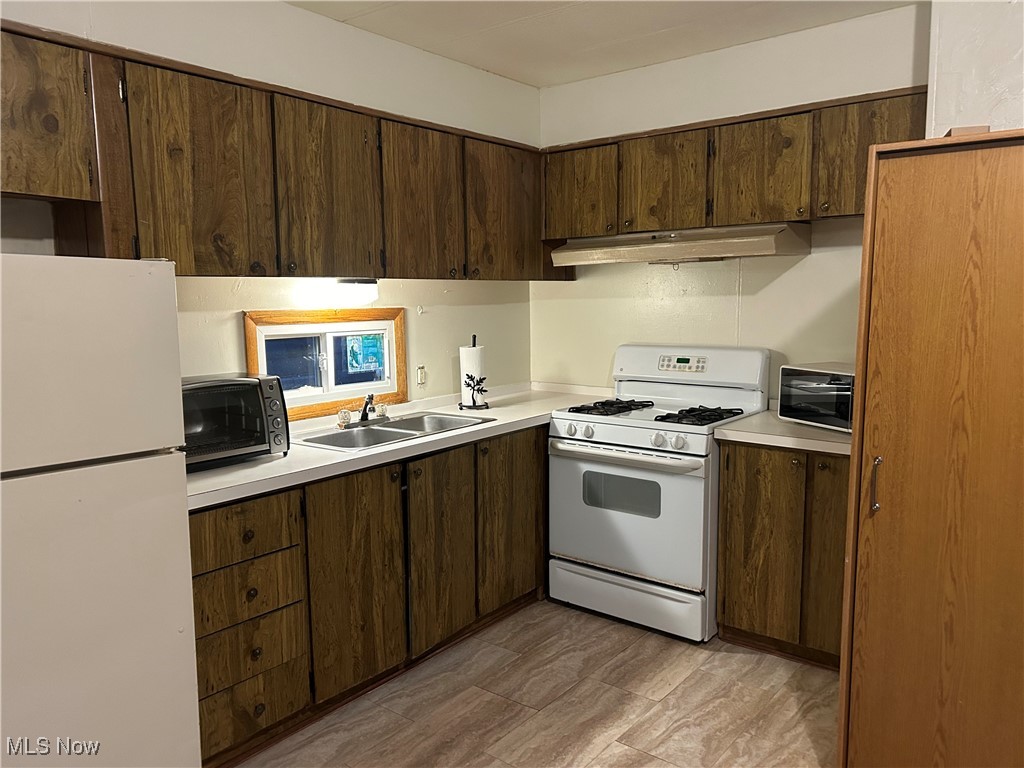 125 Lakeside Way Warren OH 44481