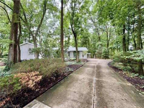 2181 Woodlawn Circle Stow OH 44224