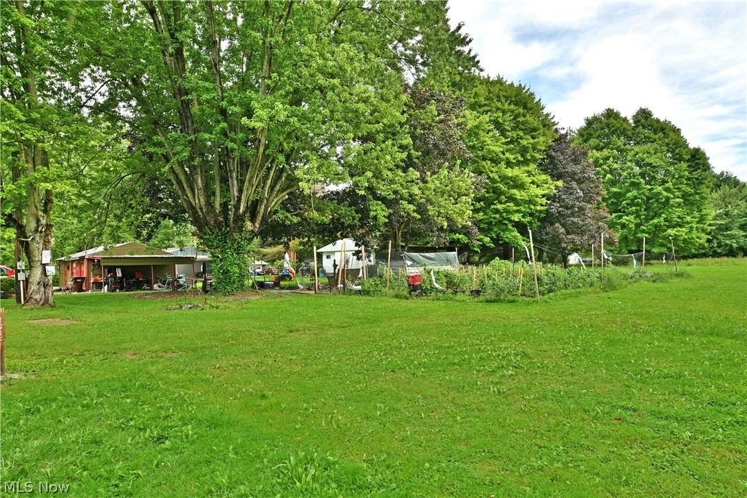 8114 W Lincoln Street NE Masury OH 44438
