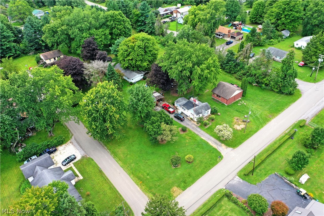 8114 W Lincoln Street NE Masury OH 44438
