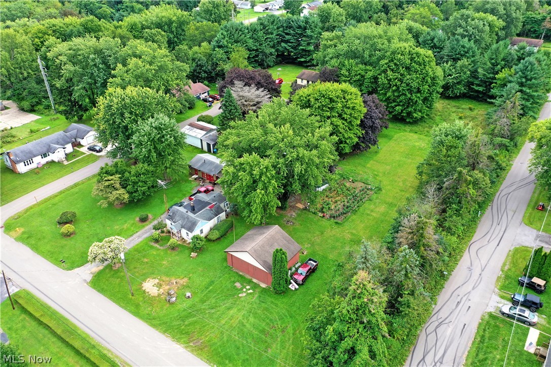 8114 W Lincoln Street NE Masury OH 44438