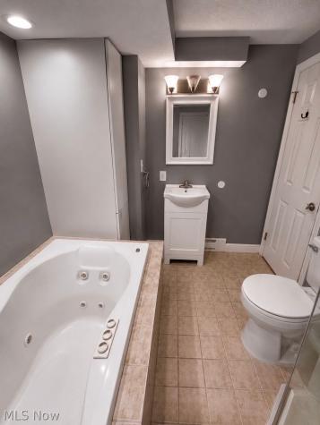 4172 Ridgeview Road Cleveland OH 44144