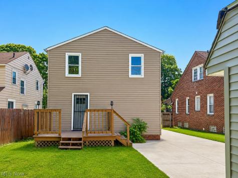 4172 Ridgeview Road Cleveland OH 44144