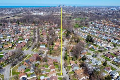 4172 Ridgeview Road Cleveland OH 44144
