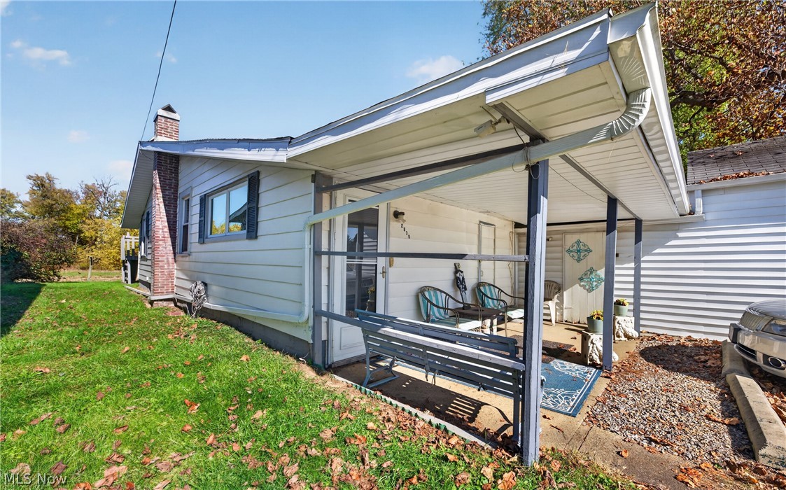 2839 Riverside Park Road SE Uhrichsville OH 44683