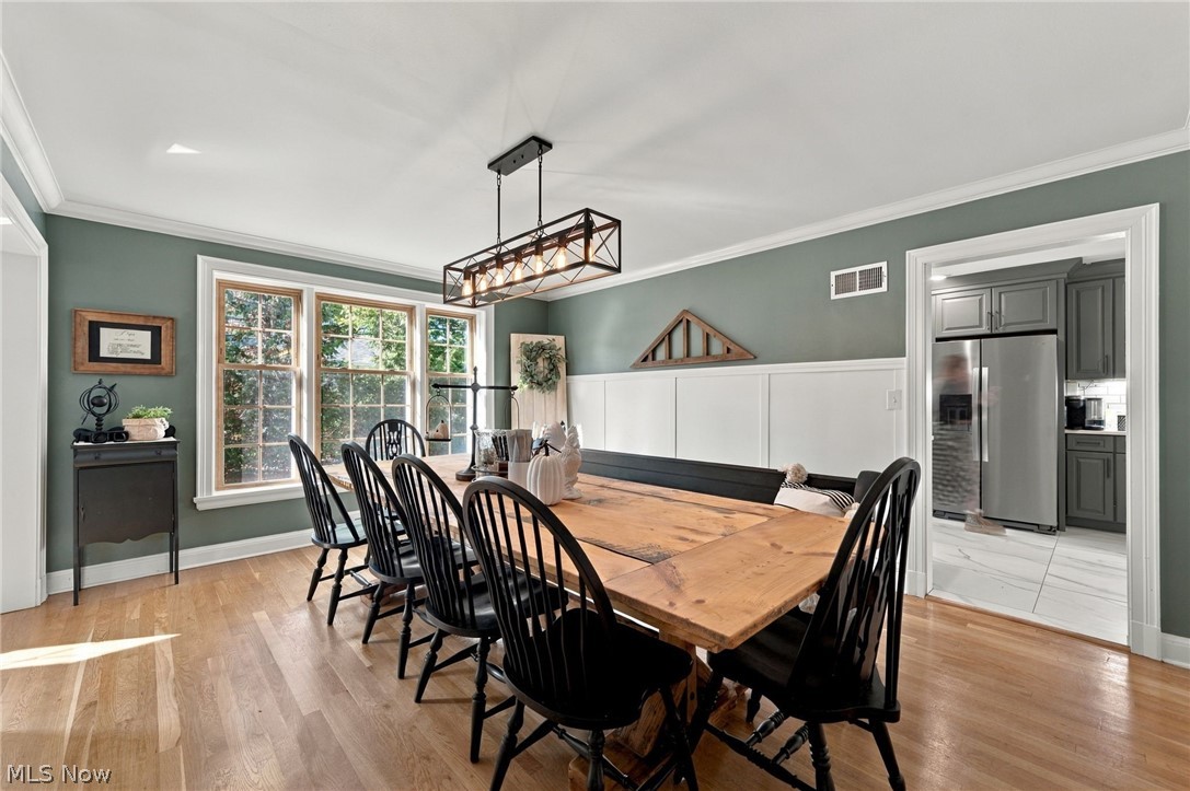21351 Almar Shaker Heights OH 44122