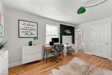 21351 Almar Shaker Heights OH 44122