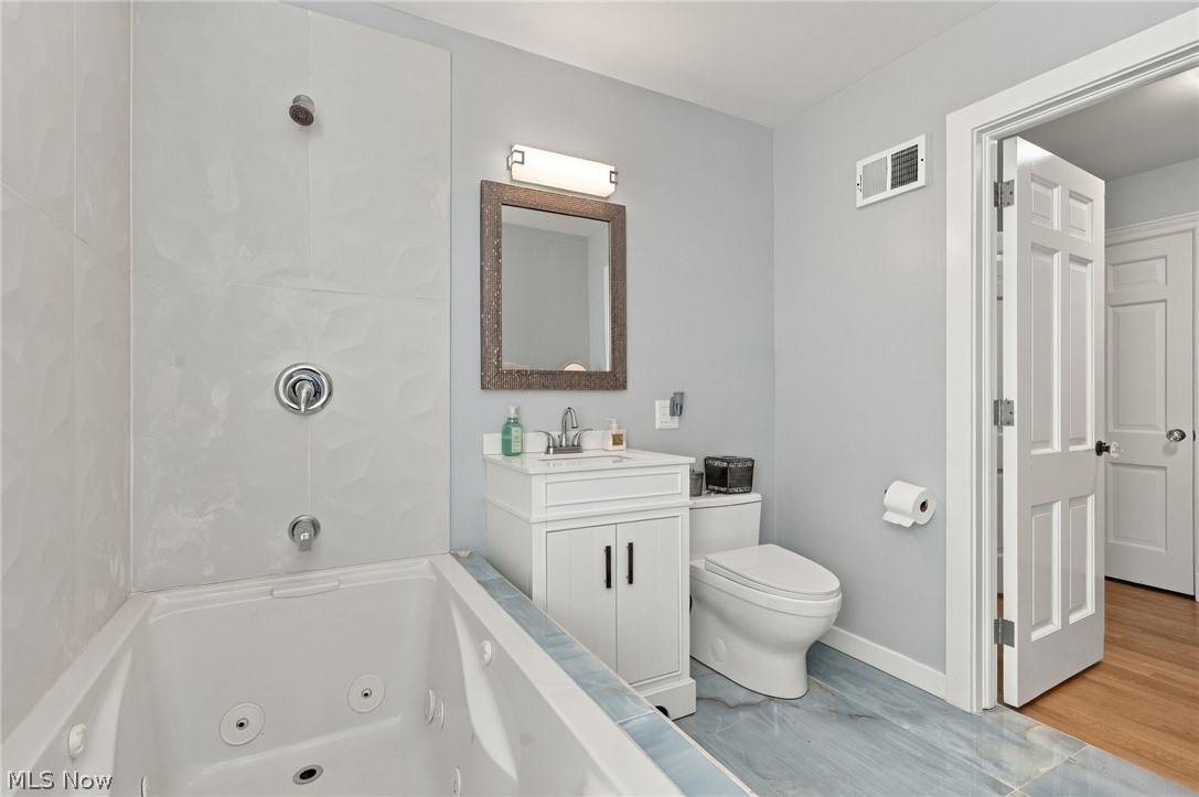21351 Almar Shaker Heights OH 44122