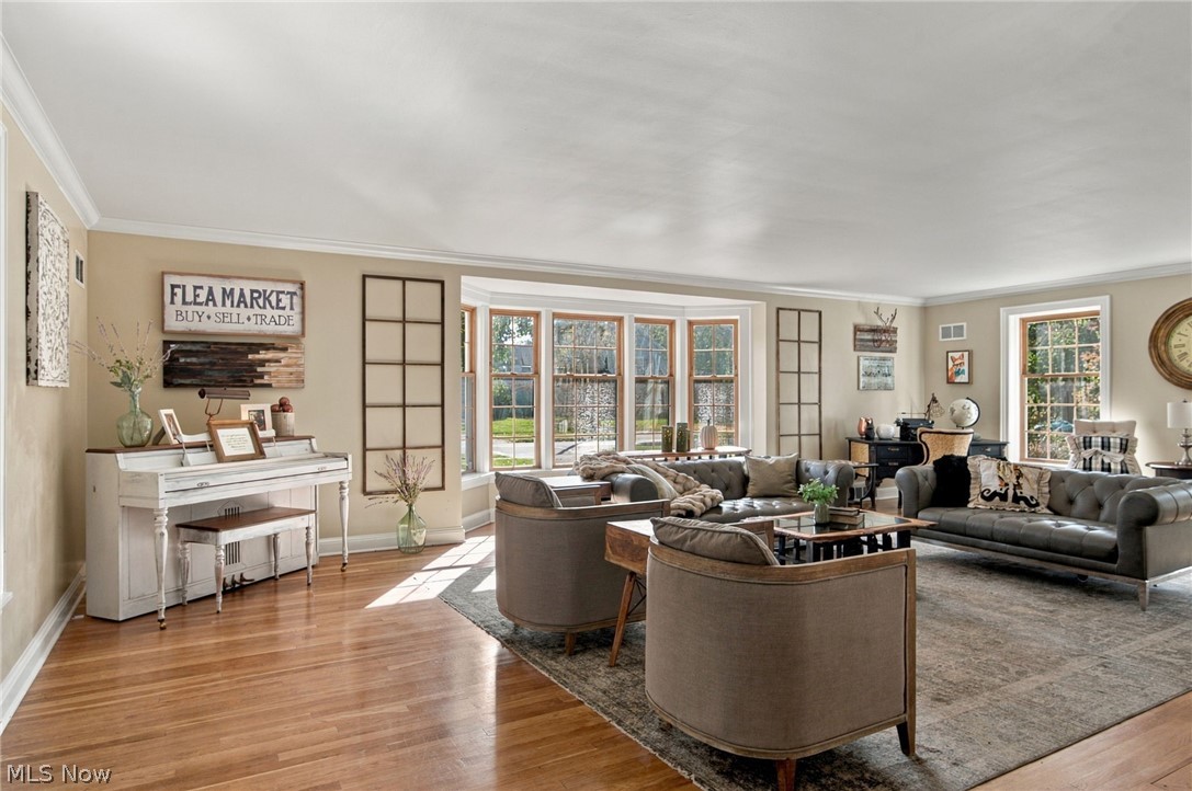 21351 Almar Shaker Heights OH 44122