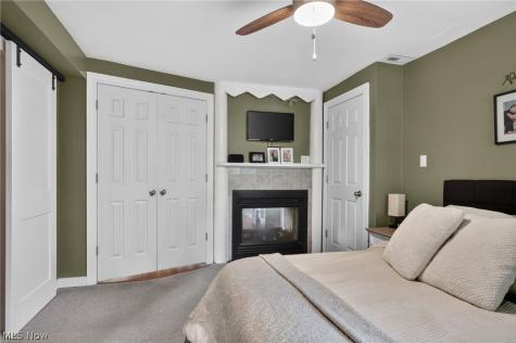 13772 Carlton Street Burton OH 44021